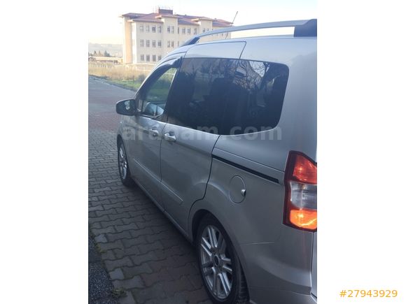 Sahibinden Ford Tourneo Courier 1.6 TDCi Titanium Plus 2014 Model