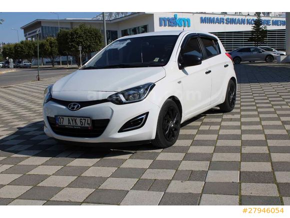 Sahibinden temiz bakımlı Hyundai i20 2014