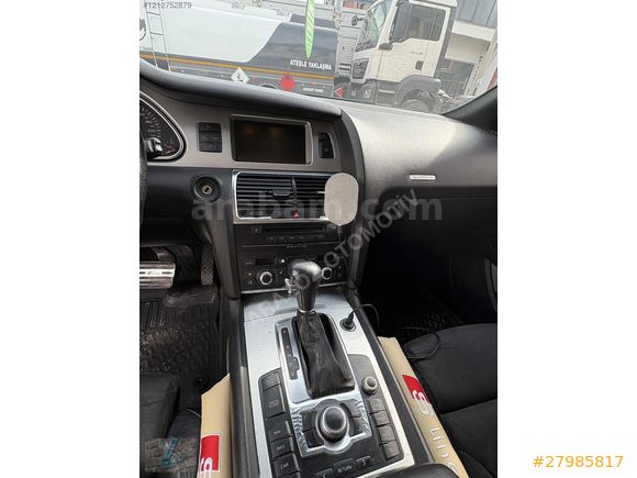 Q7 3.0 TDI Quattro s-line 2010 model