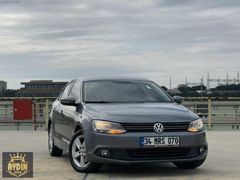 AYDIN OTOMOTİV//2014 VOLKSWAGEN JETTA 1.6 TDİ OTOMATİK169000 KM