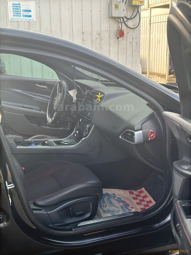 Sahibinden Jaguar XE 2.0 D Prestige Plus 2015 Model Adana 237.000 km Siyah 7