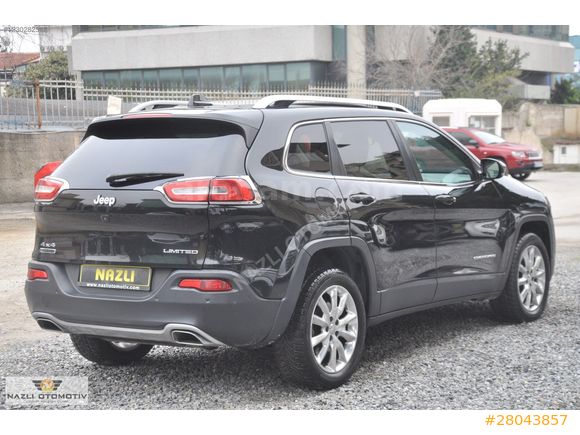 2015 JEEP CHEROKEE (senetle taksitlendirme seçeneğimiz vardır)