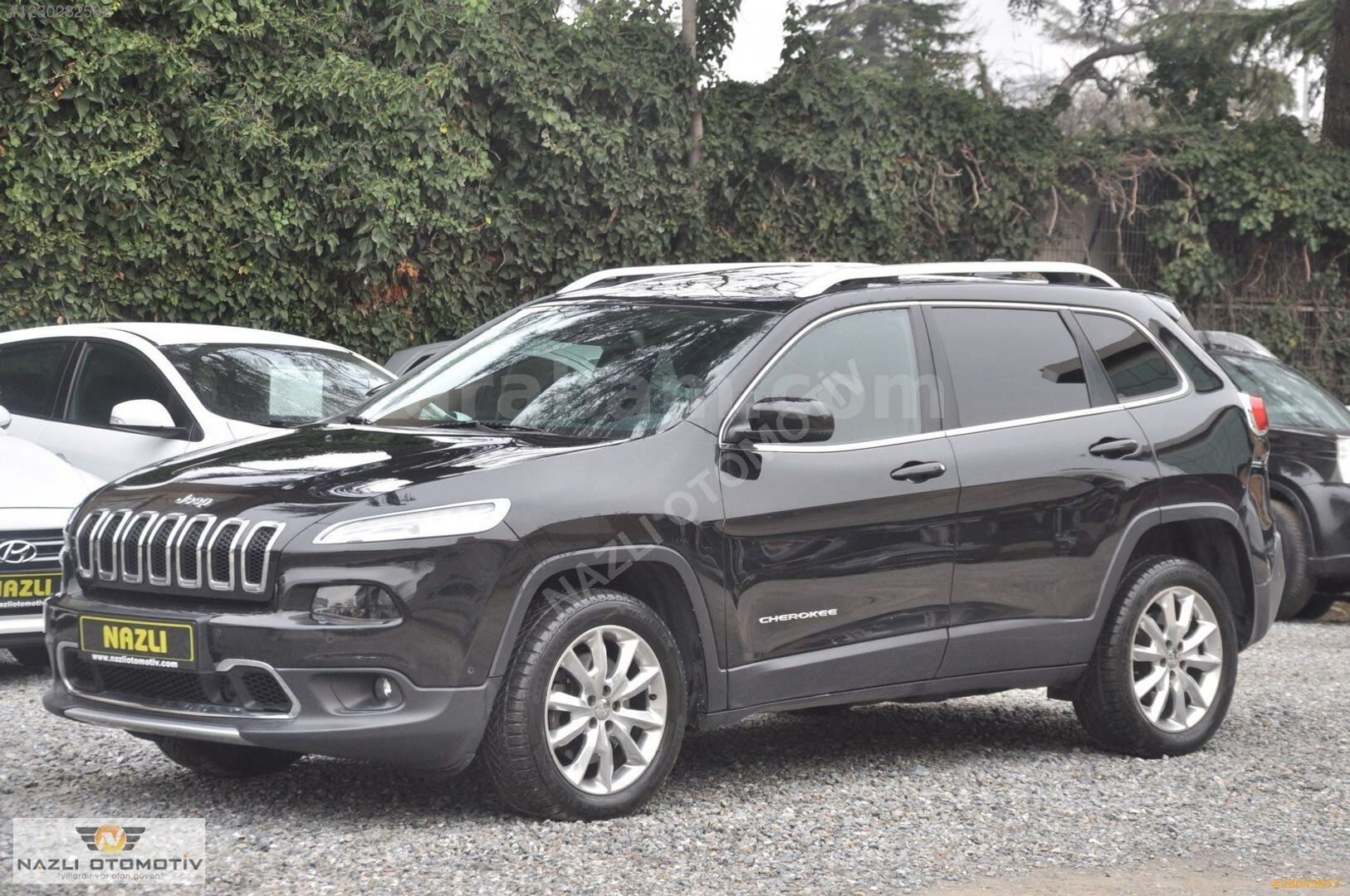Galeriden Jeep Cherokee 2.0 TD Limited 2015 Model İstanbul 268.000 km Siyah 2