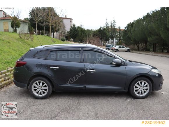 DİZEL OTOMATİK 2012 MODEL MEGANE 3 PRİVİLEGE..