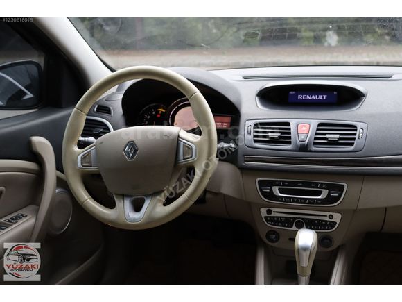 DİZEL OTOMATİK 2012 MODEL MEGANE 3 PRİVİLEGE..