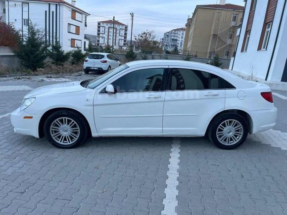 Değişensiz Otomatik Chreysler 295km