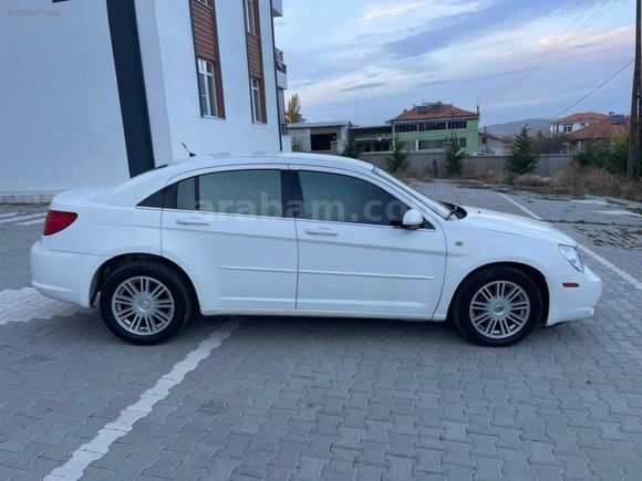 Değişensiz Otomatik Chreysler 295km