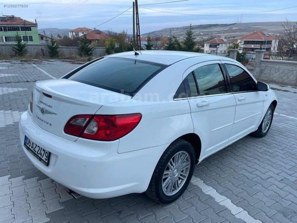 Değişensiz Otomatik Chreysler 295km