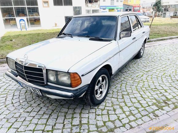 DORE DEN 1984 MODEL 123 KASA MERCEDES 230.4