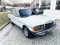 DORE DEN 1984 MODEL 123 KASA MERCEDES 230.4