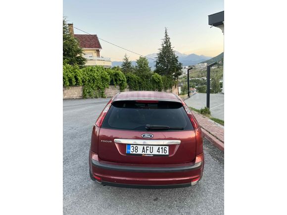 Sahibinden Ford Focus 1.6 Ghia 2006 Model 