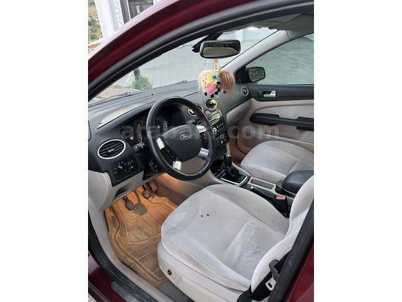 Sahibinden Ford Focus 1.6 Ghia 2006 Model 