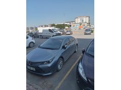 24 Şubat'ta Yıllık Bakımı ve Hybrit Garantisi Uzatılmış Araba