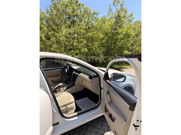 Sahibinden Skoda Octavia 1.6 TDI Style 2017 Model  Beyaz