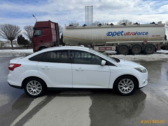 Sahibinden Ford Focus 1.6 TDCi Titanium 2013 Model değişensiz. Memurdan satılık 