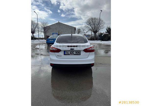 Sahibinden Ford Focus 1.6 TDCi Titanium 2013 Model değişensiz. Memurdan satılık 