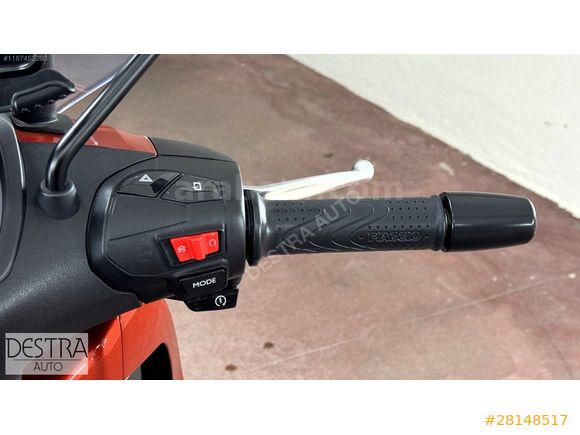 DESTRA 2022 PIAGGIO BEVERLY S 400 TURUNCU ÇANTALI HATASIZ
