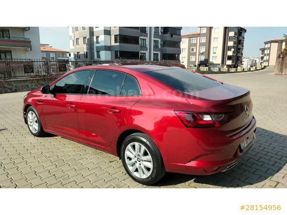 Sahibinden Renault Megane 1.3 TCe Joy 2022 Model