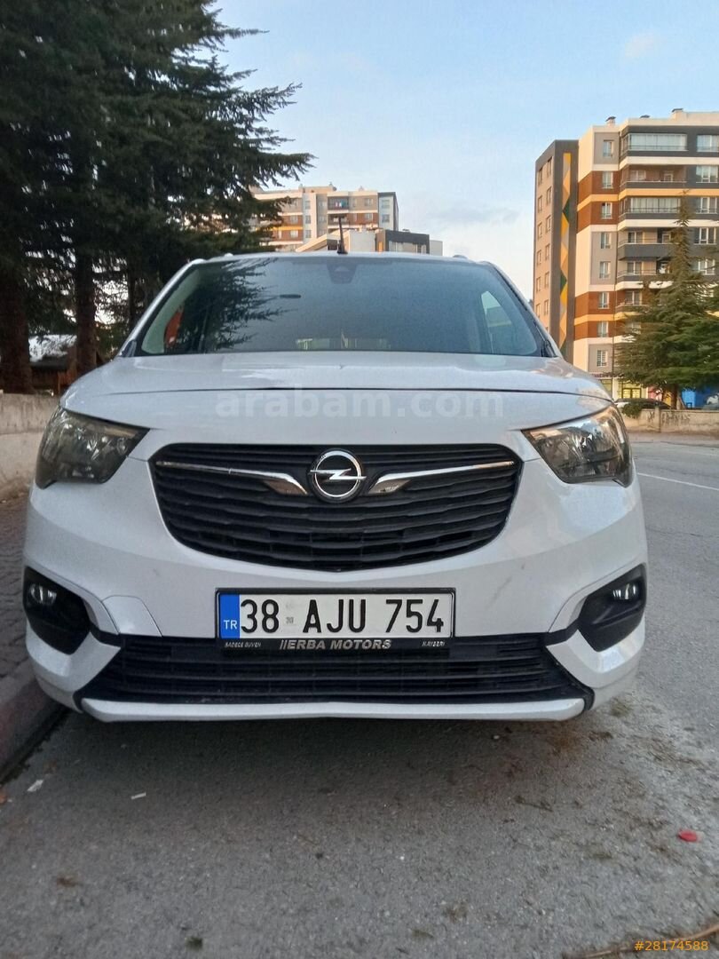 Sahibinden Opel Combo 1.5 CDTI Elegance 2022 Model Kayseri 71.508 km Beyaz 3