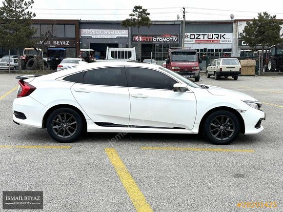 2019 MODEL HONDA CIVIC SADECE 22000 KM DE