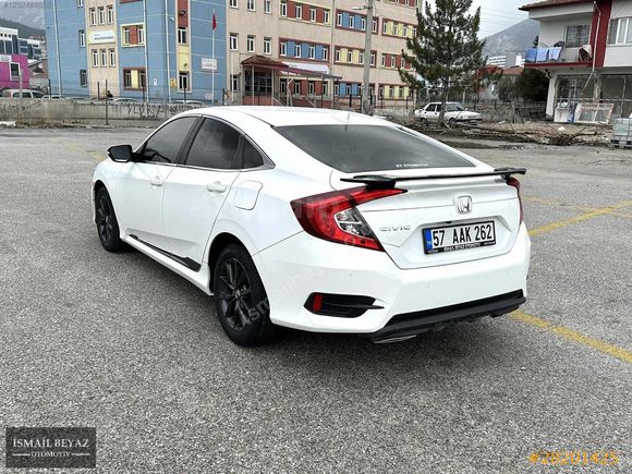 2019 MODEL HONDA CIVIC SADECE 22000 KM DE