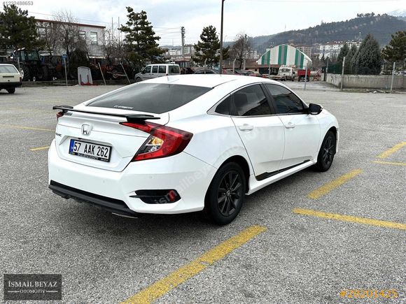 2019 MODEL HONDA CIVIC SADECE 22000 KM DE