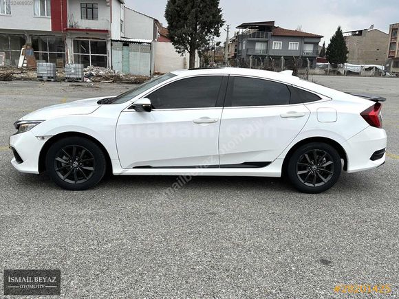 2019 MODEL HONDA CIVIC SADECE 22000 KM DE