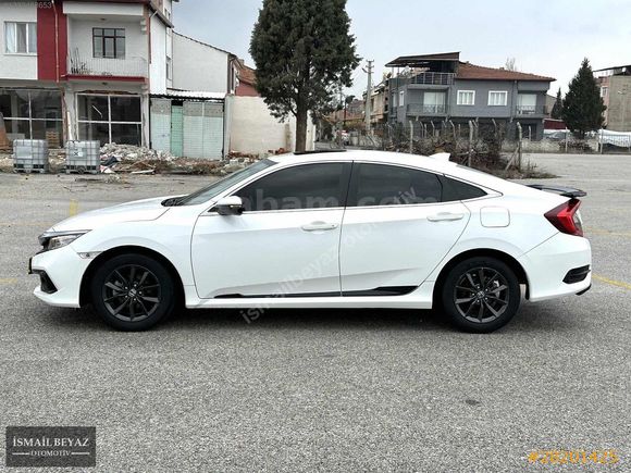 2019 MODEL HONDA CIVIC SADECE 22000 KM DE
