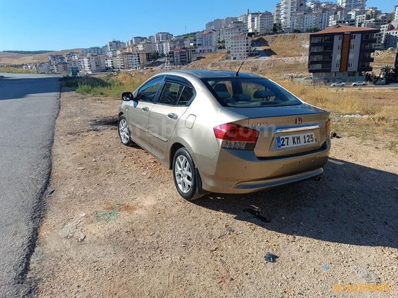 Sahibinden Honda City 1.4 ES 2009 Model