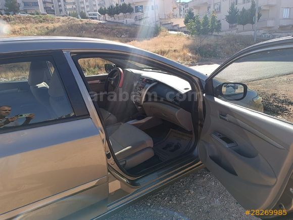 Sahibinden Honda City 1.4 ES 2009 Model