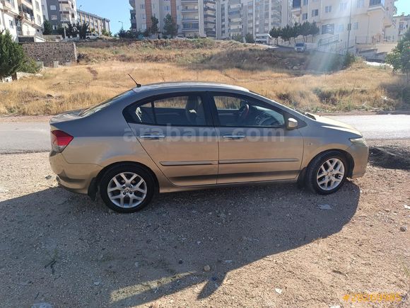 Sahibinden Honda City 1.4 ES 2009 Model
