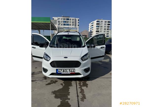 Sahibinden Ford Tourneo Courier 1.0 EcoBoost Titanium Plus 2023 Model 