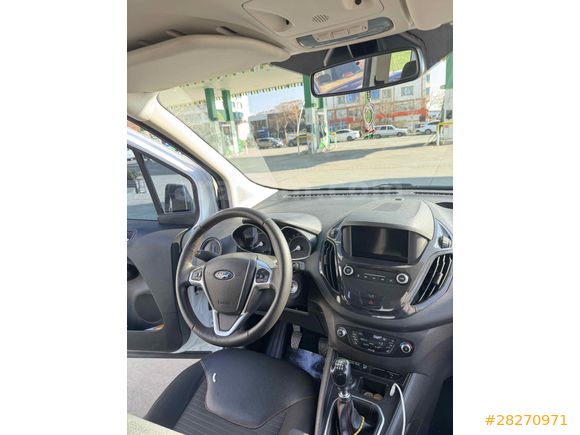 Sahibinden Ford Tourneo Courier 1.0 EcoBoost Titanium Plus 2023 Model 