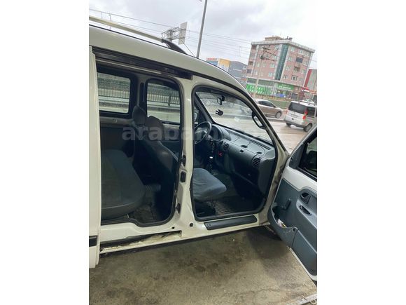 OTOMOBİL RUHSATLI LPG li 
 Renault KANGOO 1.4 RNA EKİM 2027 VİZELİ  