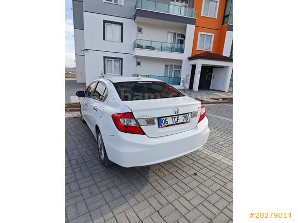 Sahibinden Honda Civic 1.6 i-VTEC ECO Elegance 2013 Model