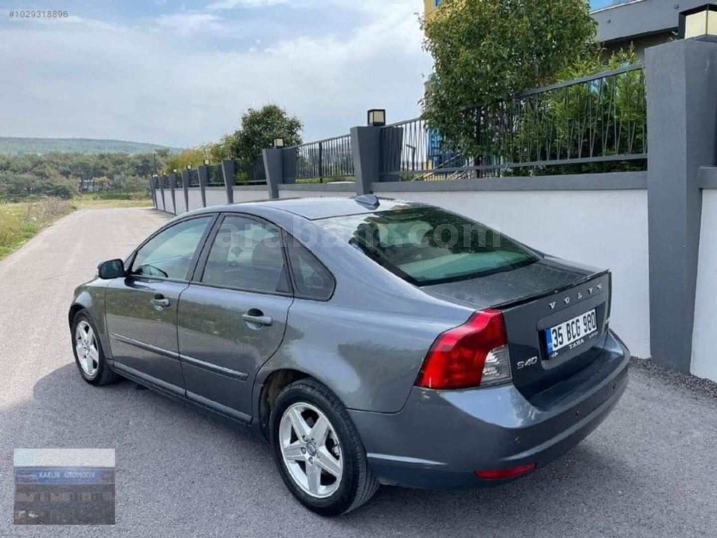 Galeriden Volvo S40 2.0 D 2009 Model İzmir 301.000 km Gri 5