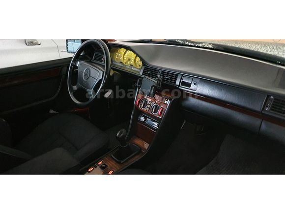 Sahibinden Mercedes - Benz E 200 1994 Model Ankara