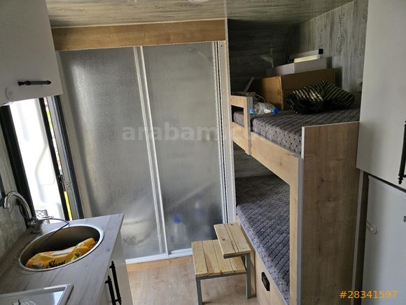 far, stop,  3,90 karavan