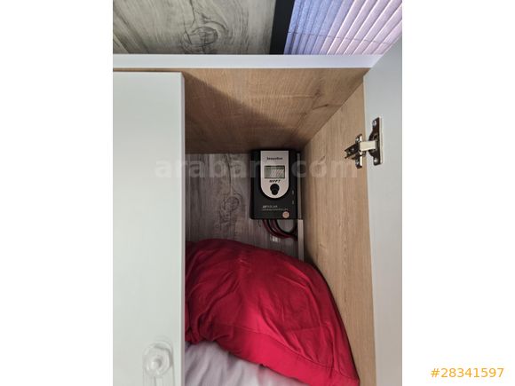 far, stop,  3,90 karavan