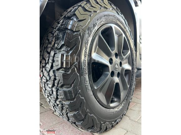 FULL-DONANIM-OFF-ROAD DUSTER LAUREATE