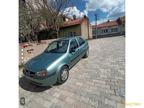 Sahibinden 165 BİN km de BENZİNLİ Ford Fiesta 1.25 Flair 2002 Model