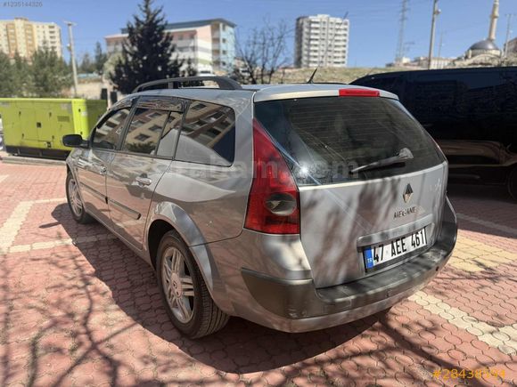 2006 MODEL OTOMATİK MEGANE WAGON