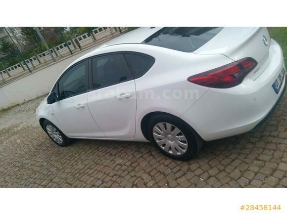 ACİL. Sahibinden Opel Astra 1.6 Edition 2015 Model