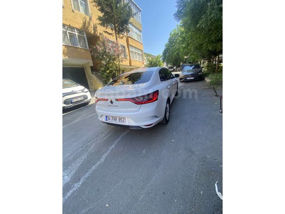 Sahibinden Renault Megane 1.3 TCe Joy 2022 Model 