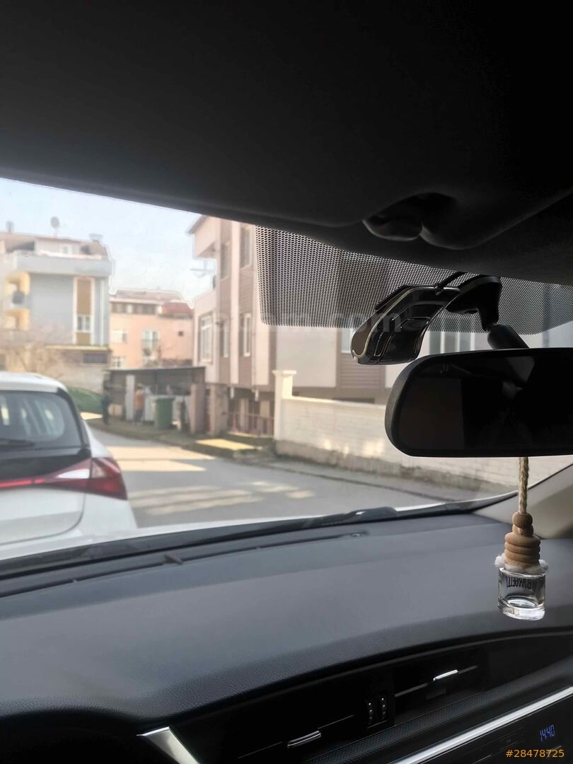 Sahibinden Toyota Auris 1.33 Life 2015 Model Kocaeli 133.000 km Beyaz 5