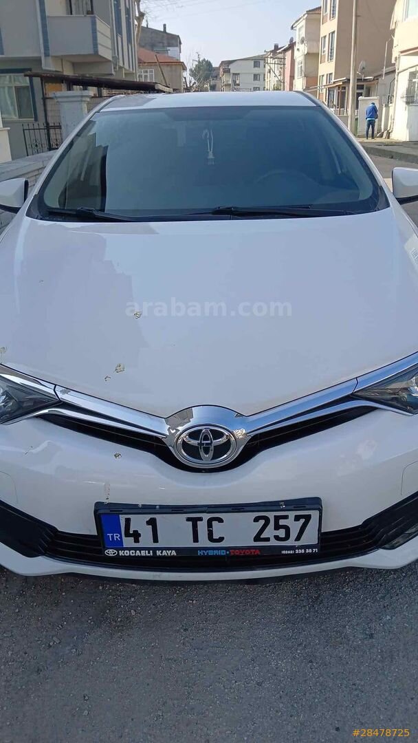 Sahibinden Toyota Auris 1.33 Life 2015 Model Kocaeli 133.000 km Beyaz 7