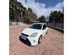 Ford Fiesta 2006 model sahibinden satılık
Bayram arifesi indirim??