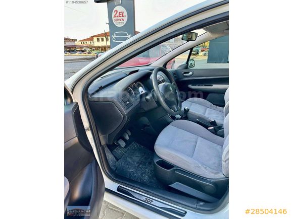 2004 PEUGEOUT 307