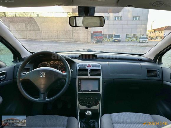 2004 PEUGEOUT 307