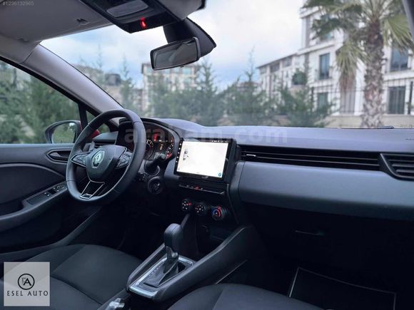 2022 RENAULT CLİO 1.0 TCe JOY GERİ GÖRÜŞ CAR PLAY 76.000 KM